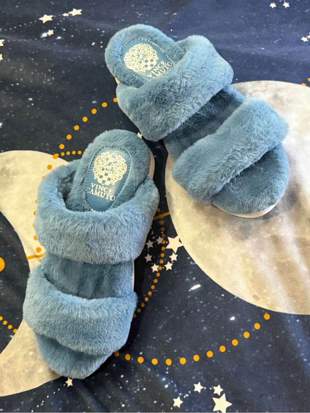 Vince Camuto Amaida Slippers